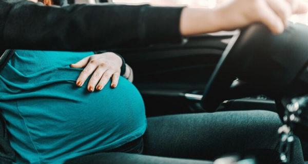 las embarazadas pueden conducir