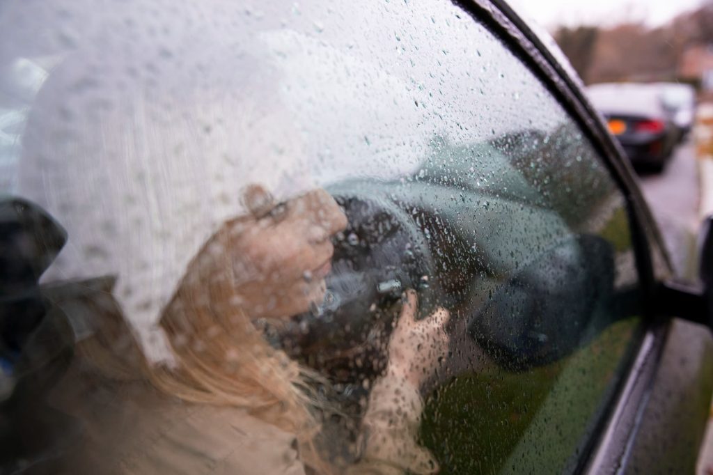 Cómo conducir con lluvia