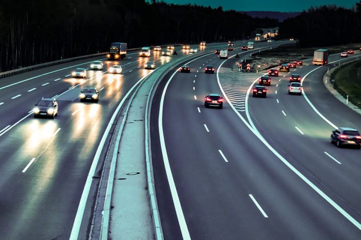 ¡Urgente! Autopista 2283: ¿Qué Velocidad Es Legal Sin Señales? - g8ul9ri