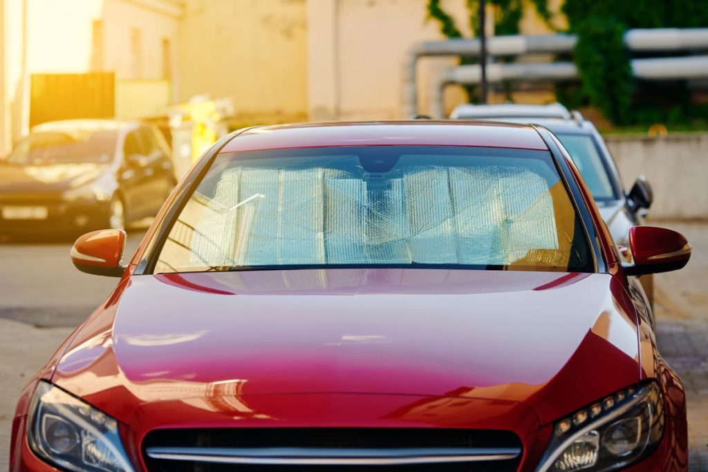 como proteger el coche del sol