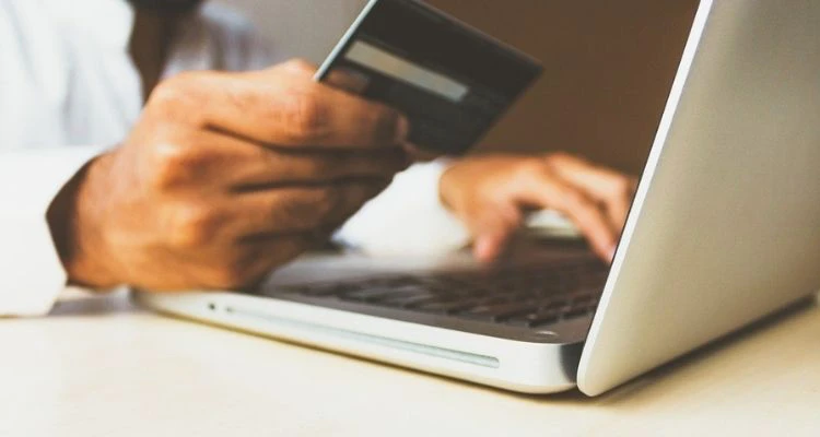 Cómo pagar una multa de tráfico por internet