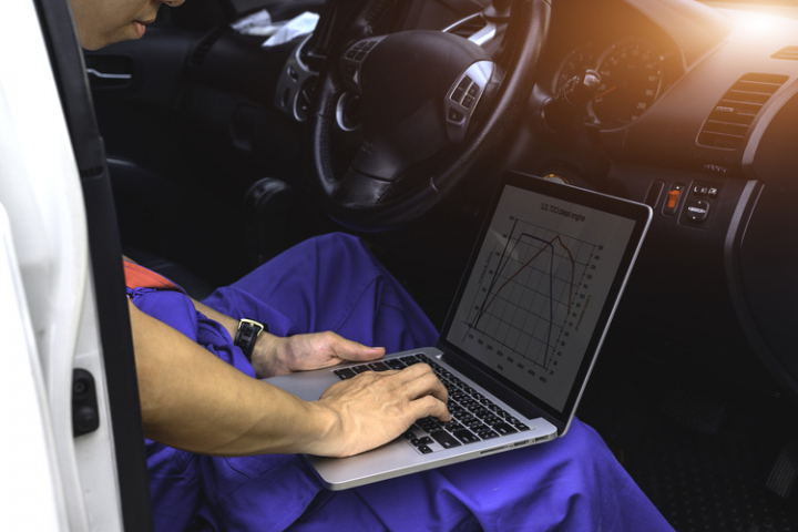 Modificar la electrónica del motor de mi coche: problemas que pueden surgir 2 Motor16 software del motor modificado