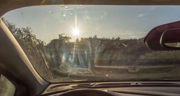Reflejo tablero en parabrisas