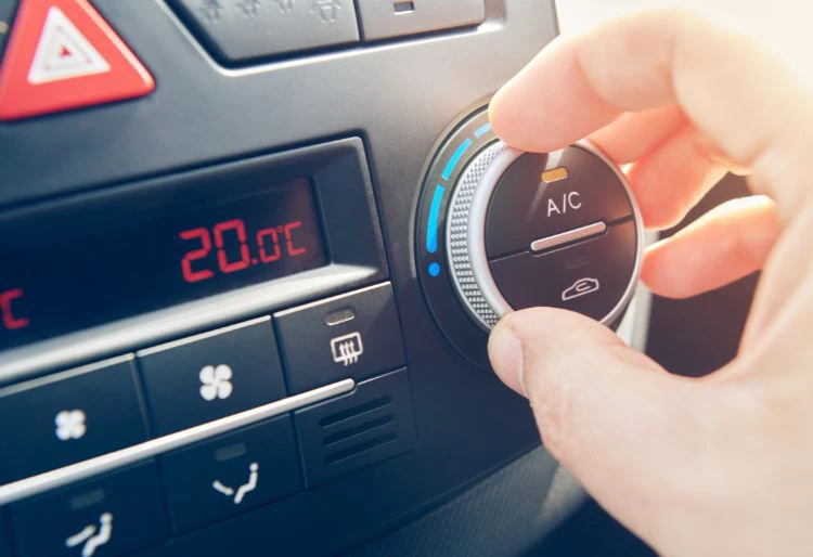 limpieza del aire acondicionado del coche