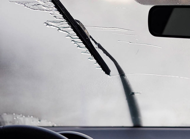 Carglass regala tratamientos antilluvia a sus clientes