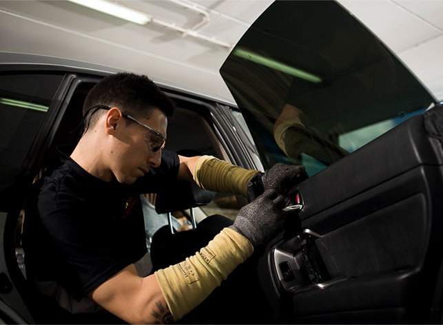 Psicotécnicos: Lunas tintadas para el coche: tipos, ventajas y homologación  - Centro Médico Gran Vía